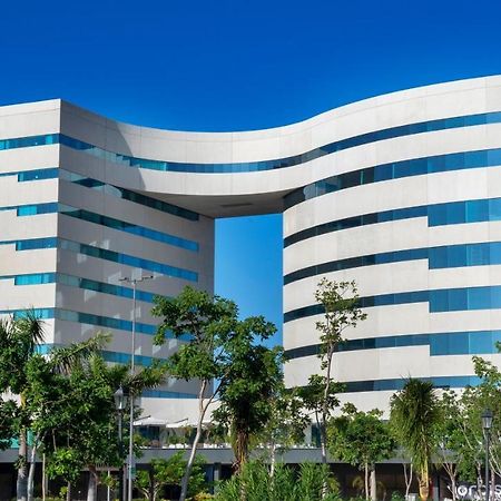 Holiday Inn & Suites - Merida La Isla By Ihg Exterior photo