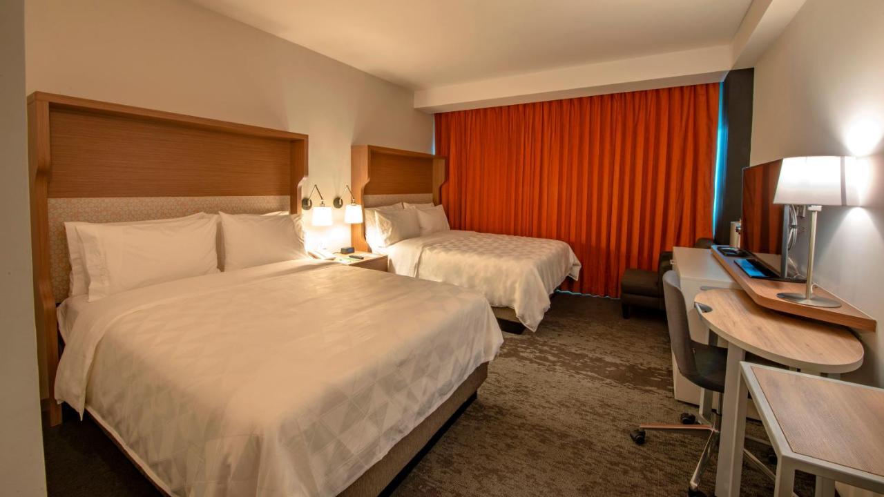 Holiday Inn & Suites - Merida La Isla By Ihg Exterior photo