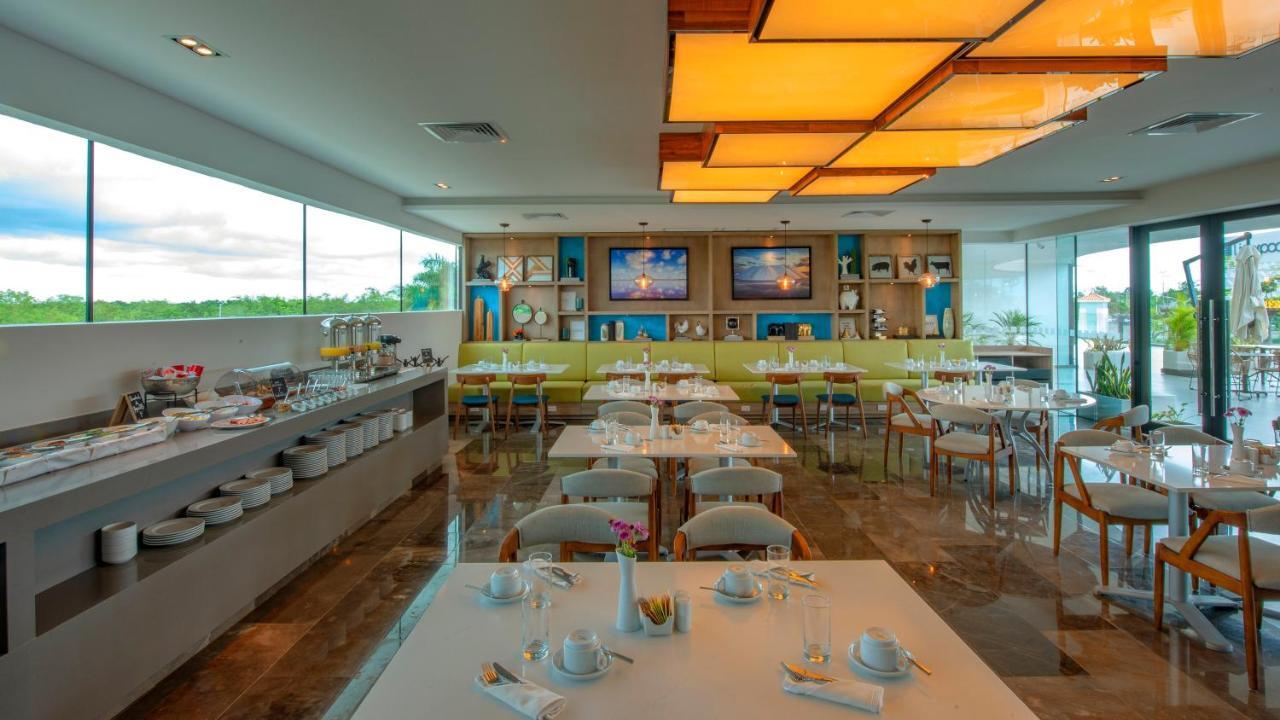 Holiday Inn & Suites - Merida La Isla By Ihg Exterior photo