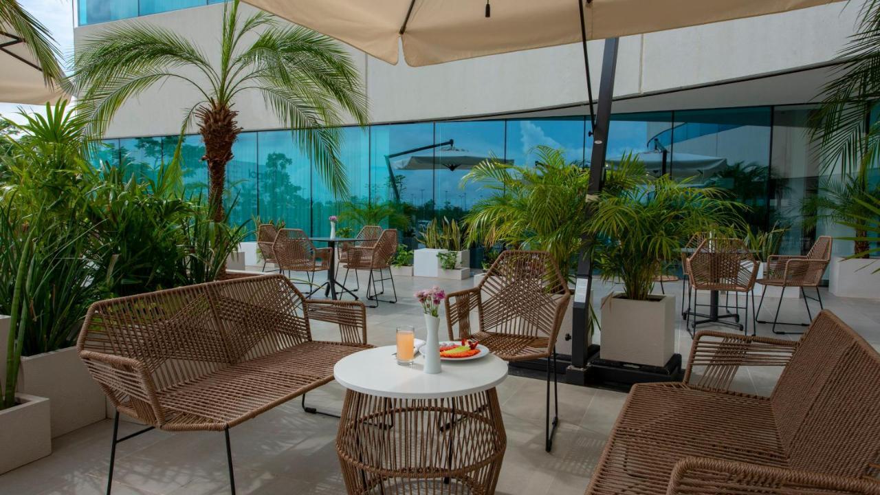 Holiday Inn & Suites - Merida La Isla By Ihg Exterior photo