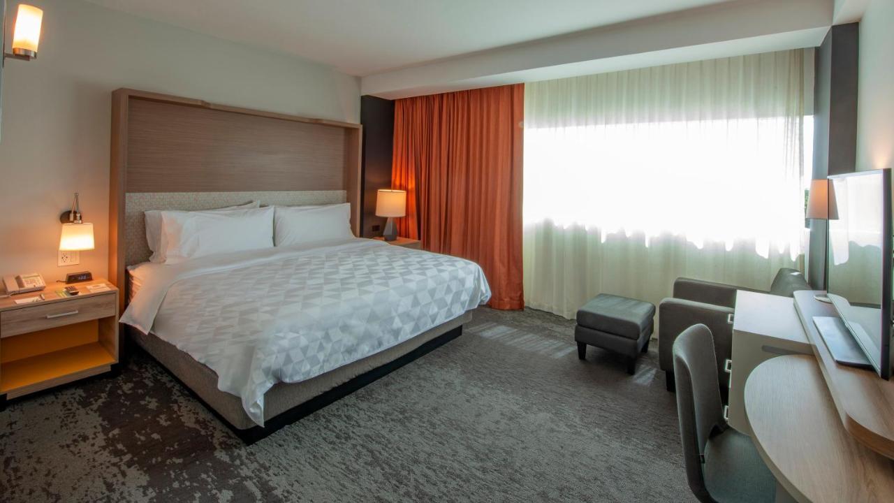 Holiday Inn & Suites - Merida La Isla By Ihg Room photo